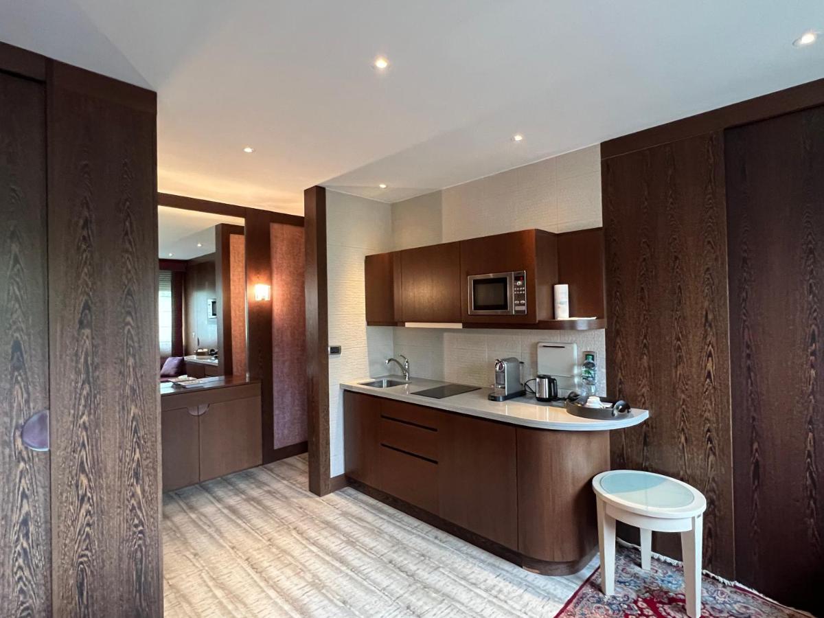 Studio Dans Le Quartier Luxe ヌイイ＝シュル＝セーヌ エクステリア 写真